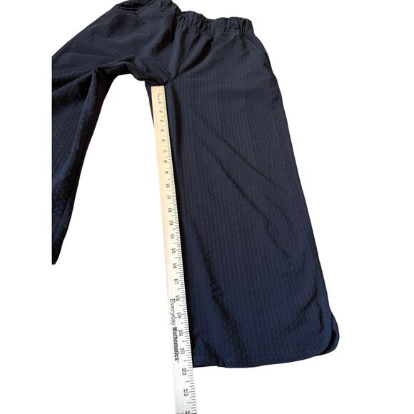 Title Nine Slaycation Wide Leg Cropped Pants size XS Black Pull On - Picture 6 of 10